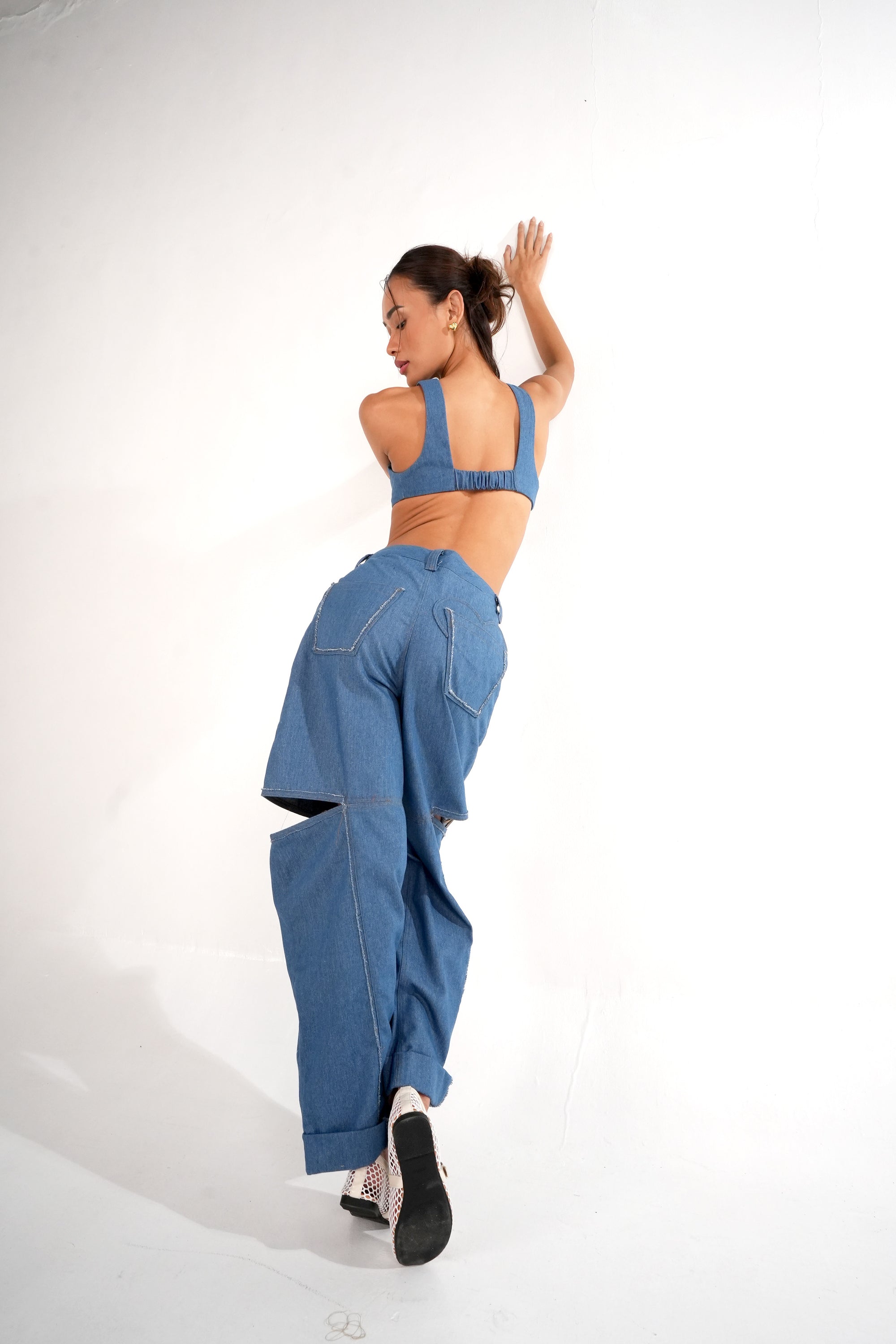 Naama V-neck Denim Bra | Medium Blue