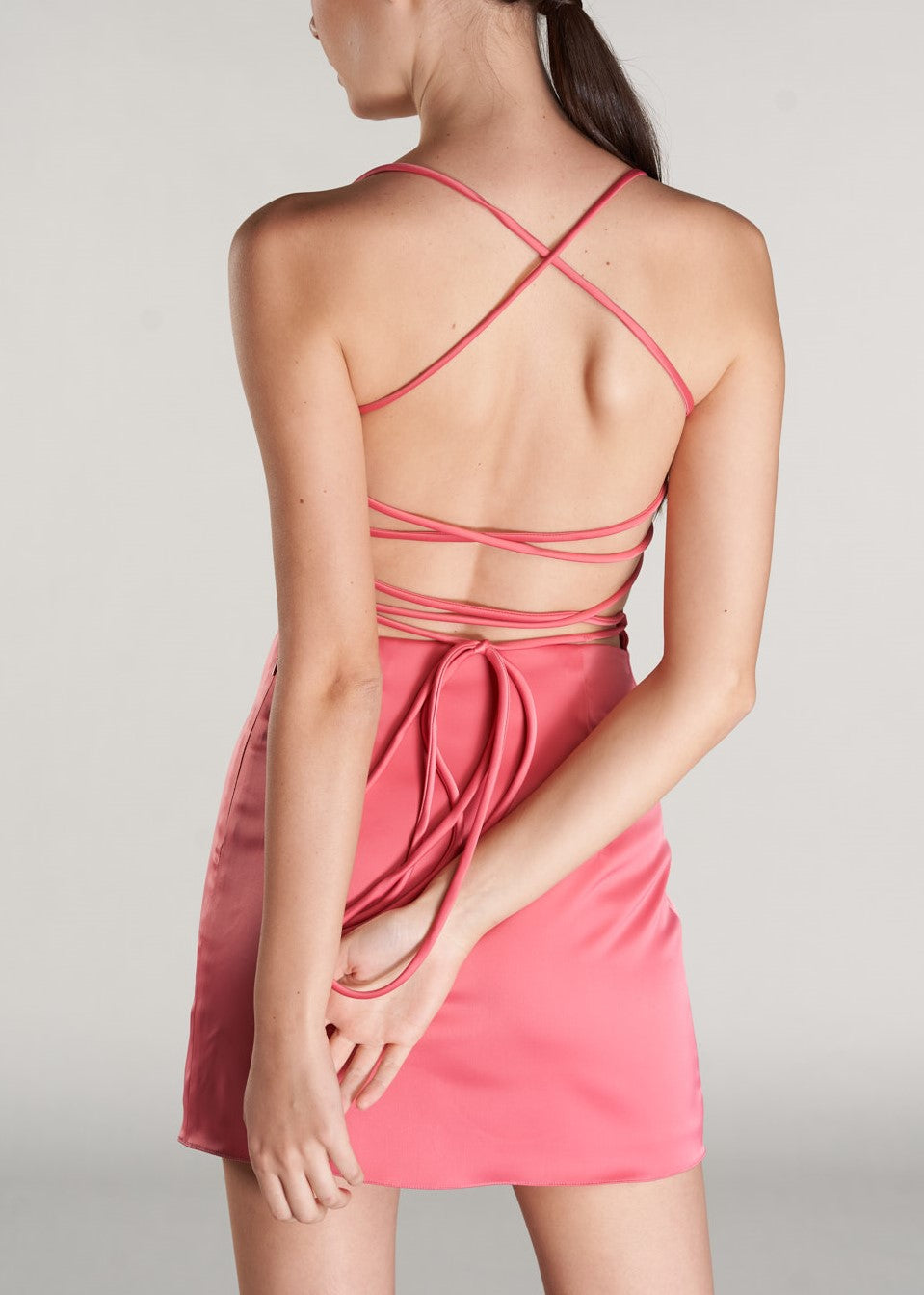 Elegant Slim-Fit Lined Mini Pink Dress – Modern & Trendy