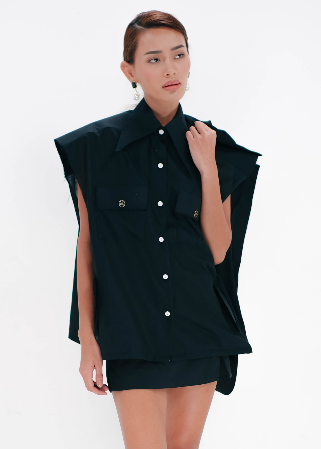 pointed collar cotton shirt